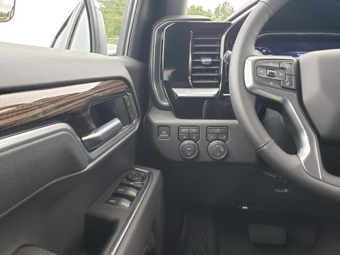 New 2026 Chevrolet Silverado 1500 LT AWD/4WD image 12