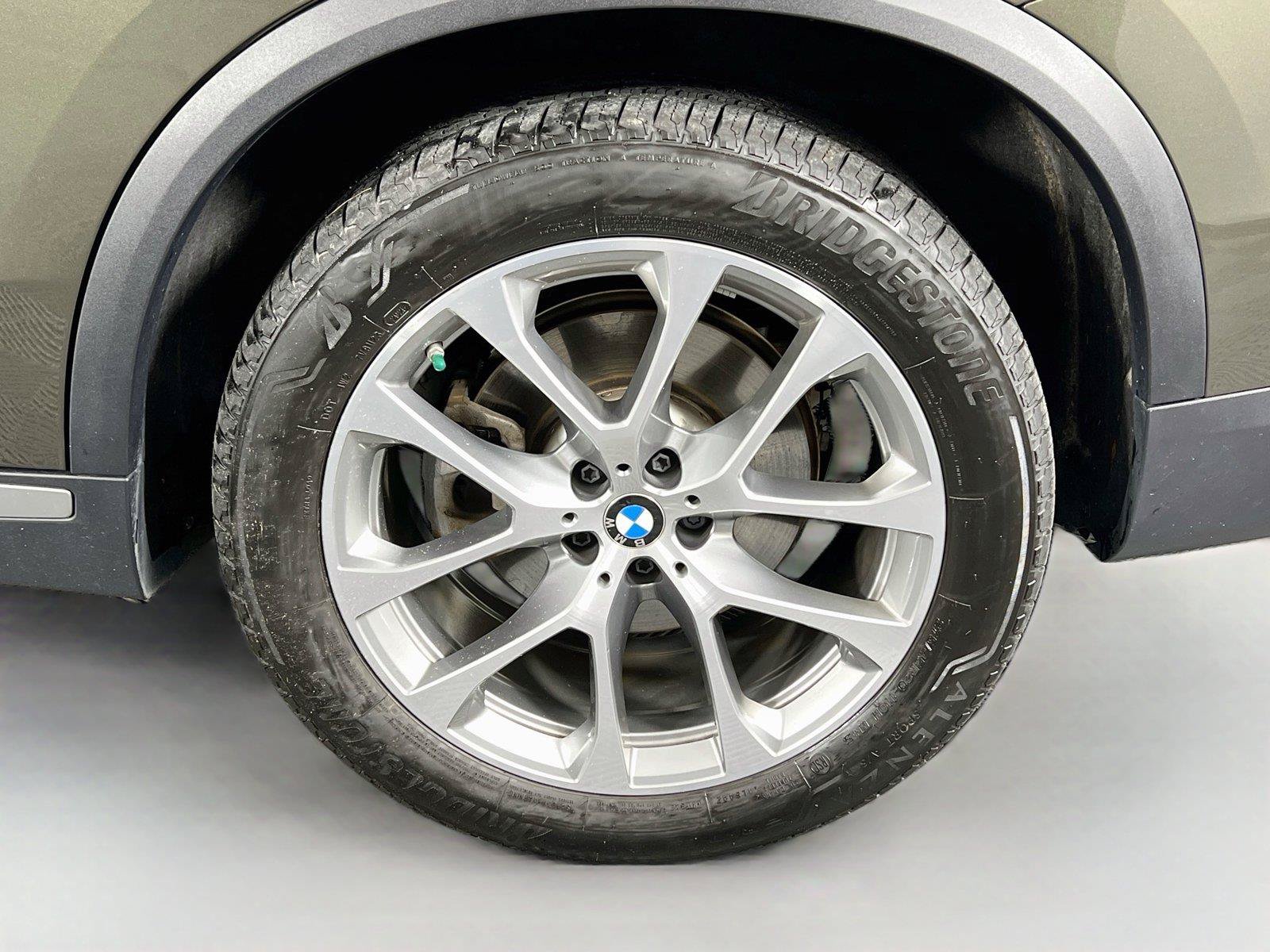 Used 2026 BMW X5 xDrive40i w/ Climate Comfort Package AWD/4WD image 33