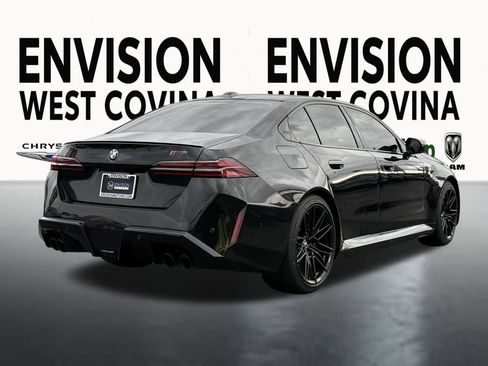 Used 2025 BMW M5 w/ Executive Package image 11