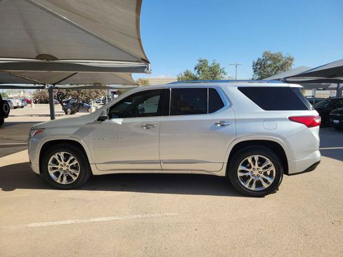 Used 2021 Chevrolet Traverse High Country FWD image 5