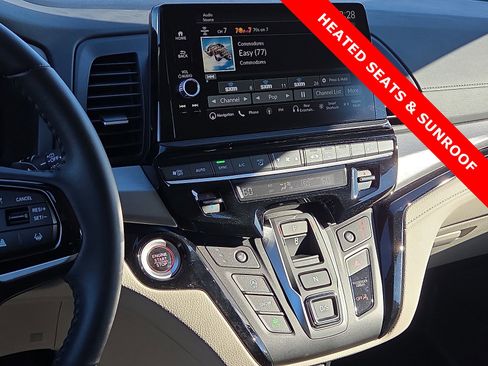 Used 2025 Honda Odyssey Touring image 18