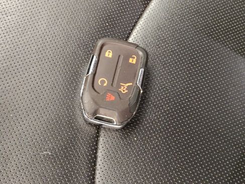 Used 2022 GMC Terrain SLT w/ Infotainment Package II FWD image 32