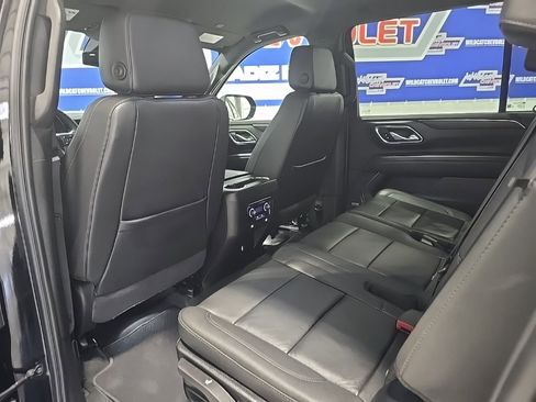 Used 2024 Chevrolet Suburban LT image 20