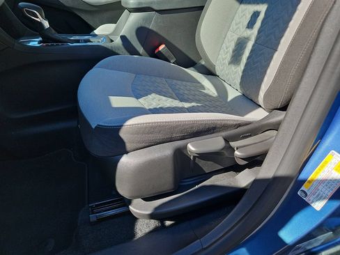 Used 2024 Chevrolet Equinox LS w/ Driver Confidence II Package FWD image 16