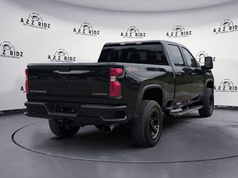 Used 2022 Chevrolet Silverado 2500 Custom w/ Custom Value Package AWD/4WD image 6