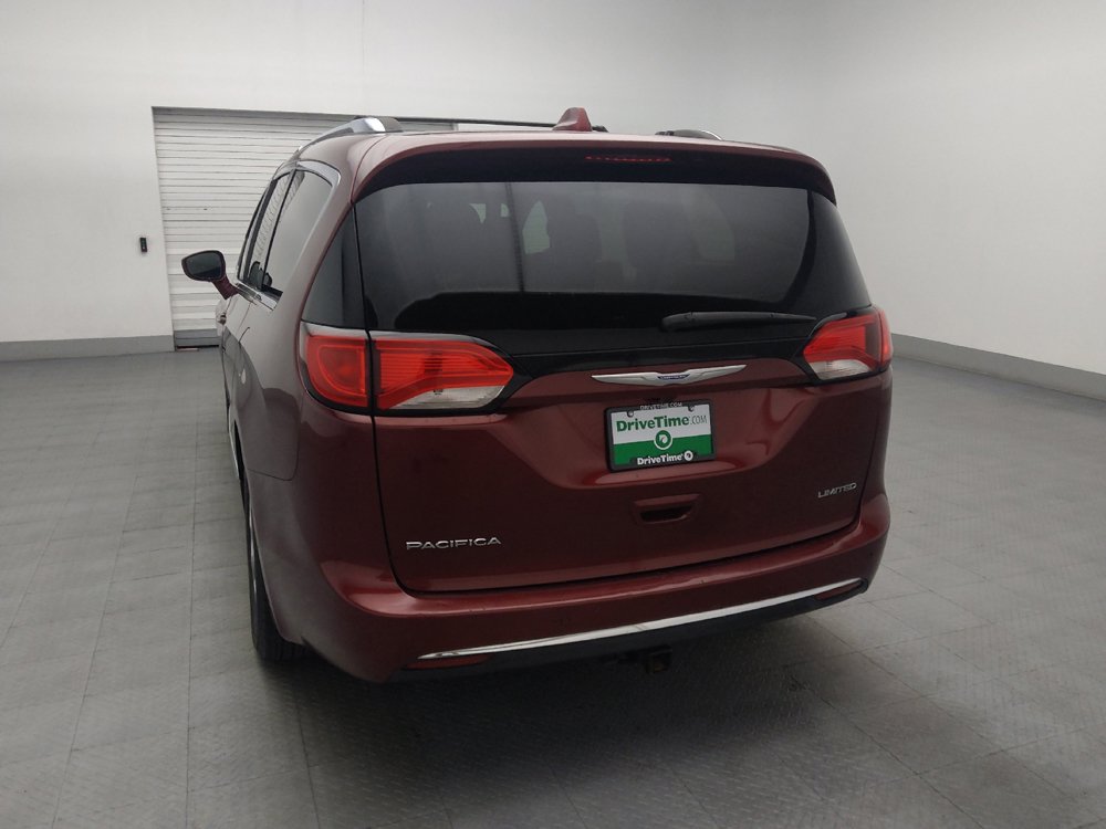 Used 2018 Chrysler Pacifica Limited FWD image 6
