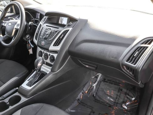 Used 2014 Ford Focus SE image 33