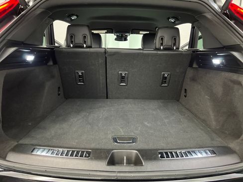 Used 2024 Cadillac XT4 Premium Luxury image 29