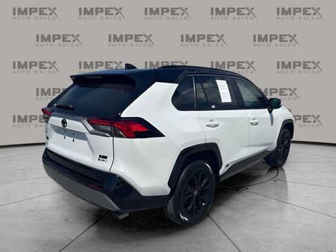 Used 2025 Toyota RAV4 XSE w/ Weather Package AWD/4WD image 5