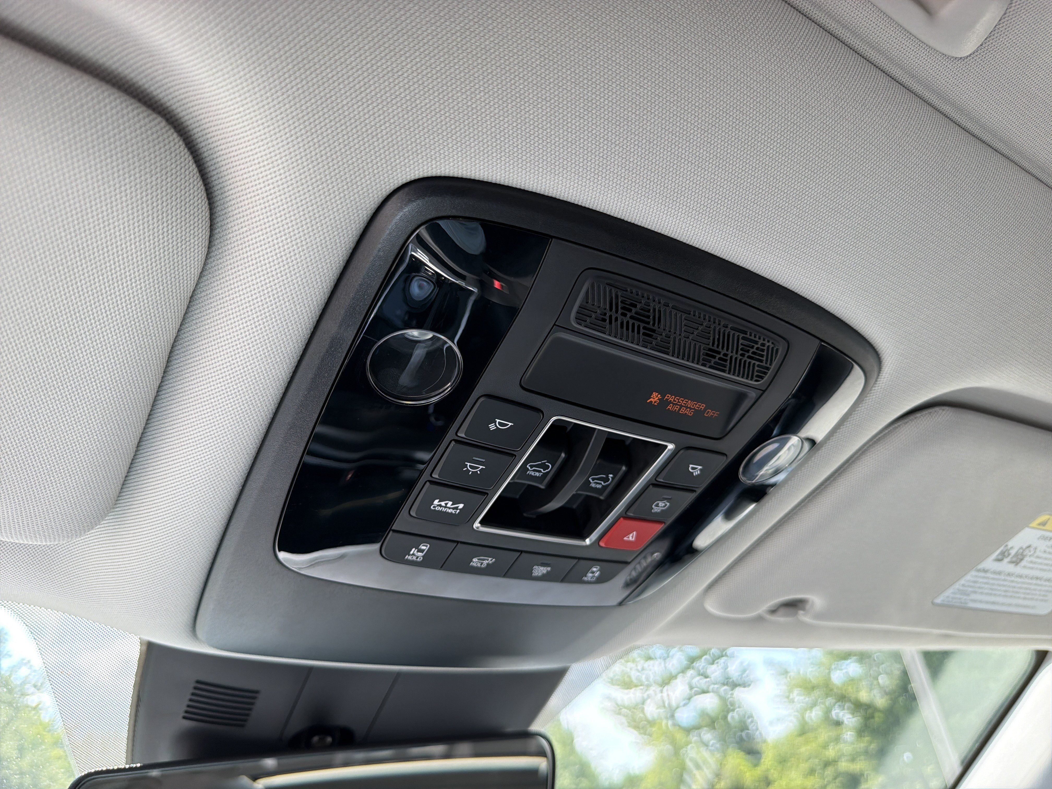 Certified 2026 Kia Carnival SX FWD image 29
