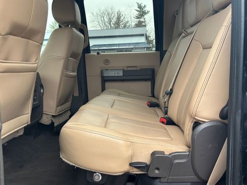 Used 2016 Ford F350 Lariat w/ Chrome Package image 39