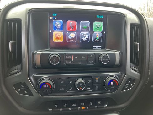 Used 2018 Chevrolet Silverado 2500 LTZ image 18