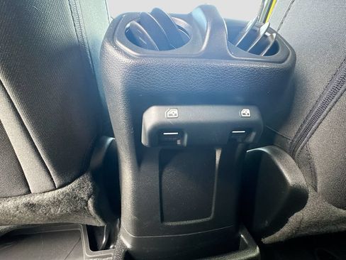 Used 2023 Jeep Wrangler Unlimited w/ Cold Weather Group AWD/4WD image 29