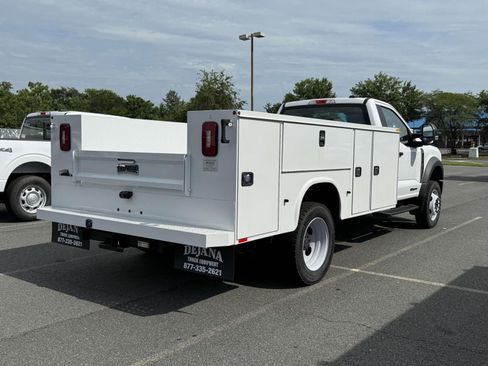 New 2024 Ford F550 4x4 Regular Cab Super Duty image 2