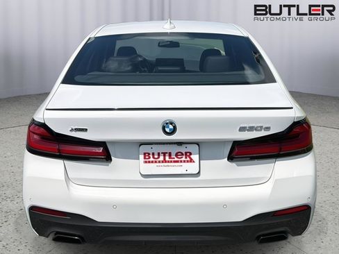 Used 2023 BMW 530e xDrive w/ Premium Package AWD/4WD image 5