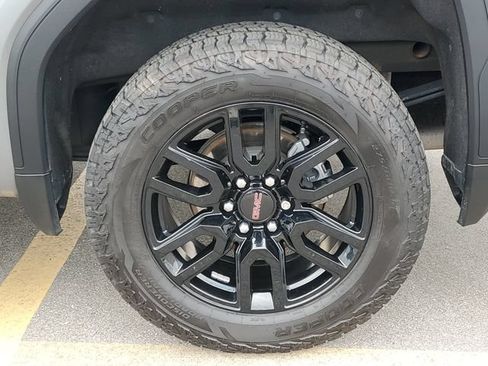 Used 2020 GMC Sierra 1500 Elevation w/ Elevation Value Package AWD/4WD image 35