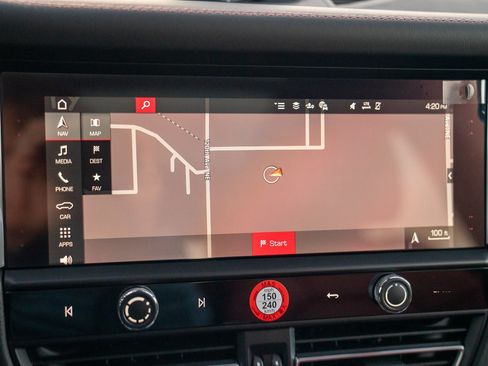 Certified 2026 Porsche Macan Turbo AWD/4WD image 18