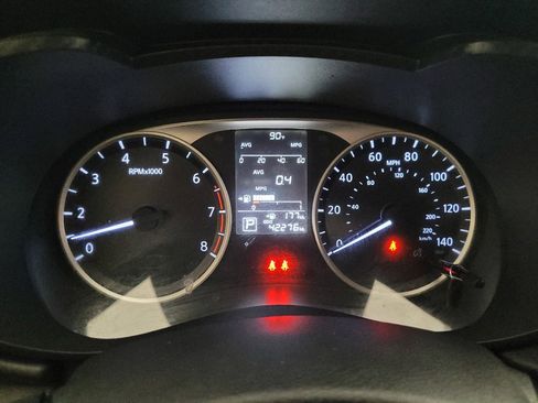 Used 2025 Nissan Versa S w/ Trunk Package FWD image 23