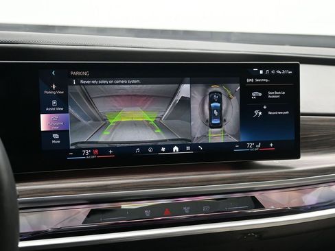 Used 2023 BMW 760i xDrive w/ Executive Package image 16