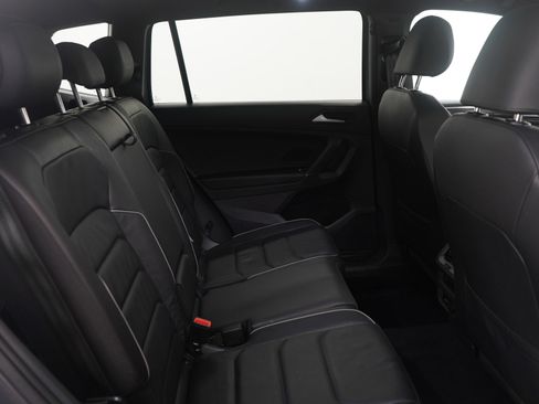 Used 2020 Volkswagen Tiguan SEL Premium R-Line image 12