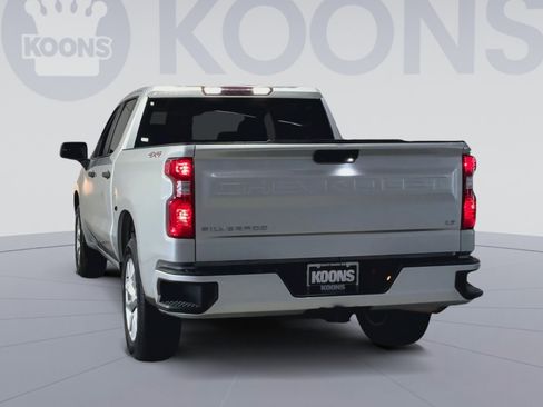 Used 2022 Chevrolet Silverado 1500 Custom AWD/4WD image 10