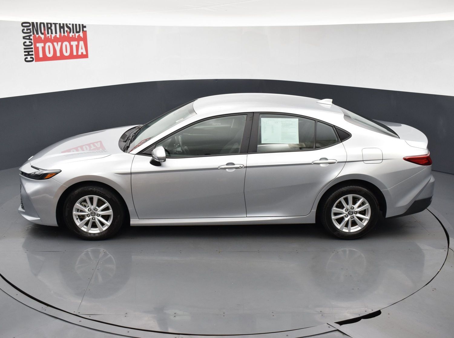 Used 2025 Toyota Camry LE w/ Convenience Package AWD/4WD image 19