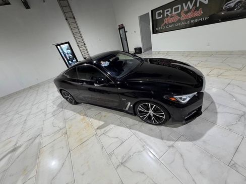 Used 2017 INFINITI Q60 3.0t Sport RWD image 6