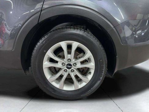 Used 2022 Kia Telluride LX AWD/4WD image 57