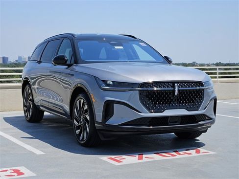 New 2025 Lincoln Nautilus Reserve w/ Jet Appearance Package image 3