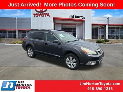 Used 2011 Subaru Outback 2.5i Premium w/ All-Weather Pkg image 1