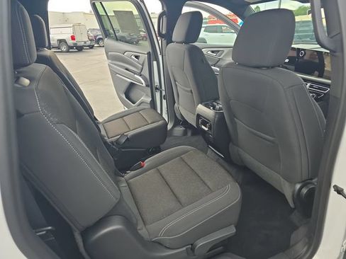 Used 2024 Chevrolet Traverse LT w/ LPO, Floor Liner Package FWD image 14