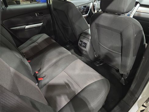 Used 2014 Ford Edge SEL image 11