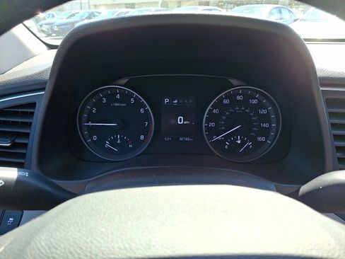 Used 2018 Hyundai Elantra SEL FWD image 19