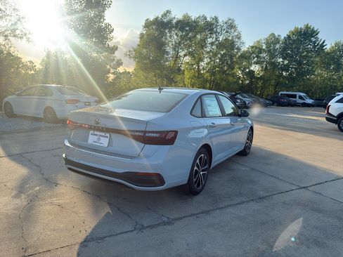 New 2026 Volkswagen Jetta Sport FWD image 5