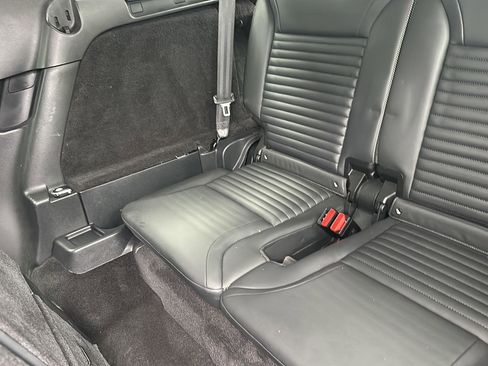 Used 2021 Land Rover Discovery HSE R-Dynamic image 13