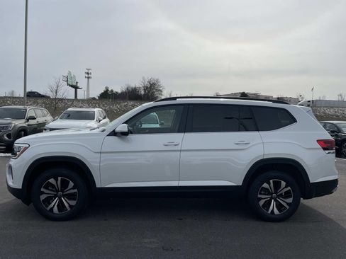 New 2026 Volkswagen Atlas SE FWD image 4