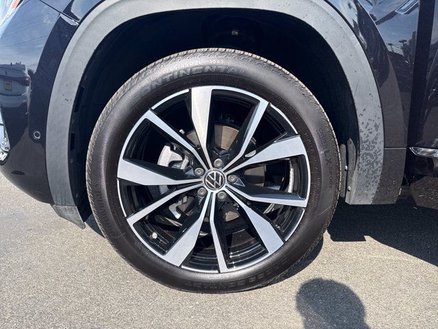 Used 2025 Volkswagen Atlas Cross Sport SEL Premium R-Line AWD/4WD image 29