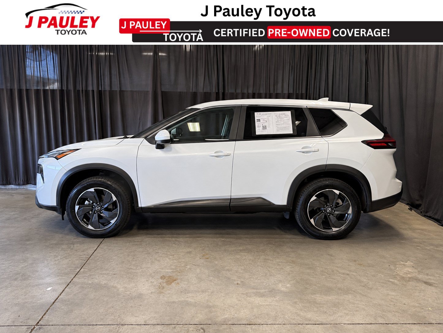 Used 2024 Nissan Rogue SV AWD/4WD image 2
