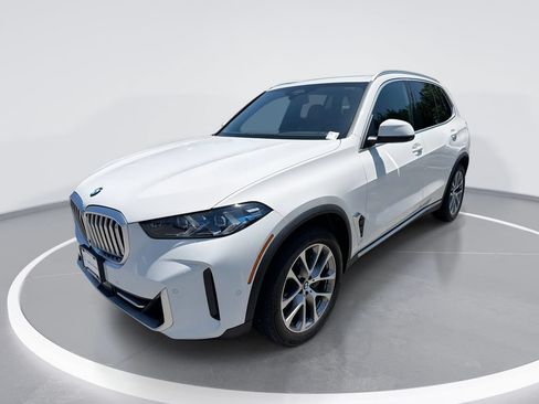 Used 2024 BMW X5 xDrive40i w/ Premium Package AWD/4WD image 1