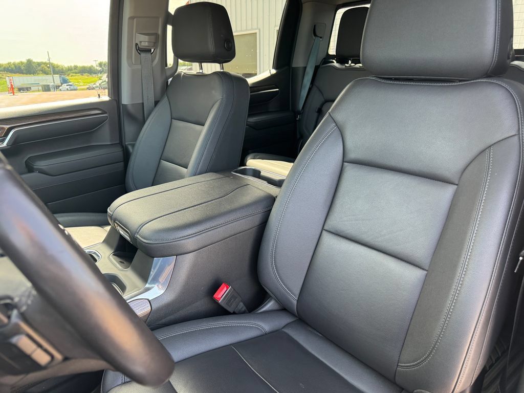 Used 2023 Chevrolet Silverado 1500 LT Trail Boss w/ LT Trail Boss Premium Package AWD/4WD image 23
