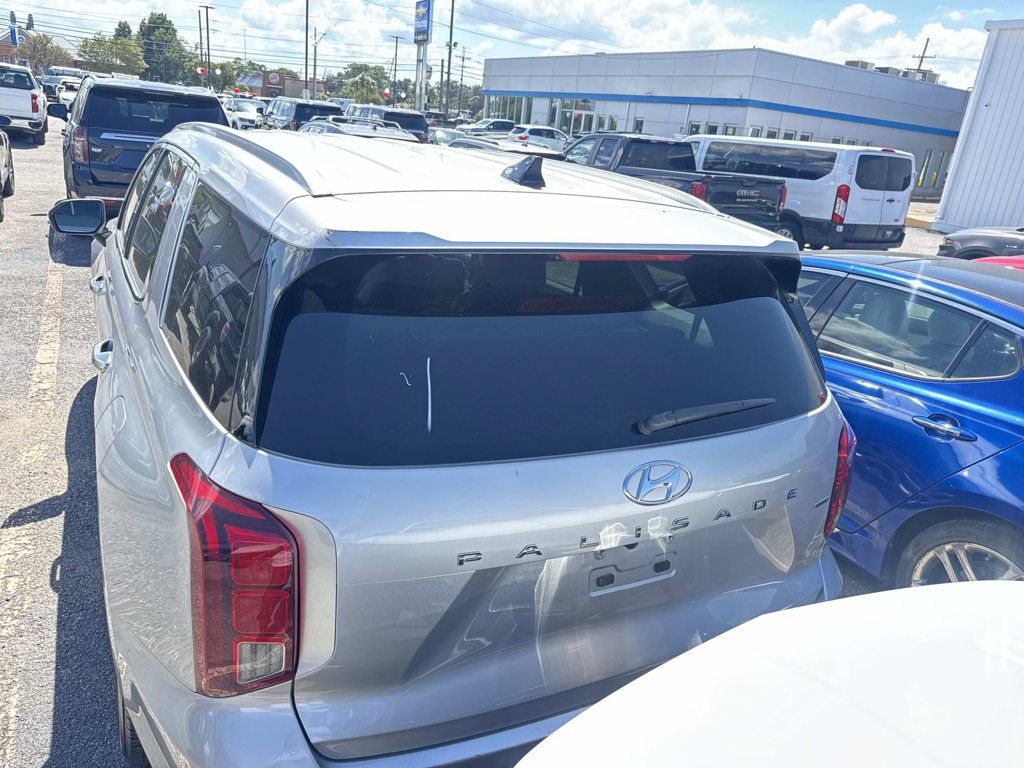 Used 2025 Hyundai Palisade SEL AWD/4WD image 14