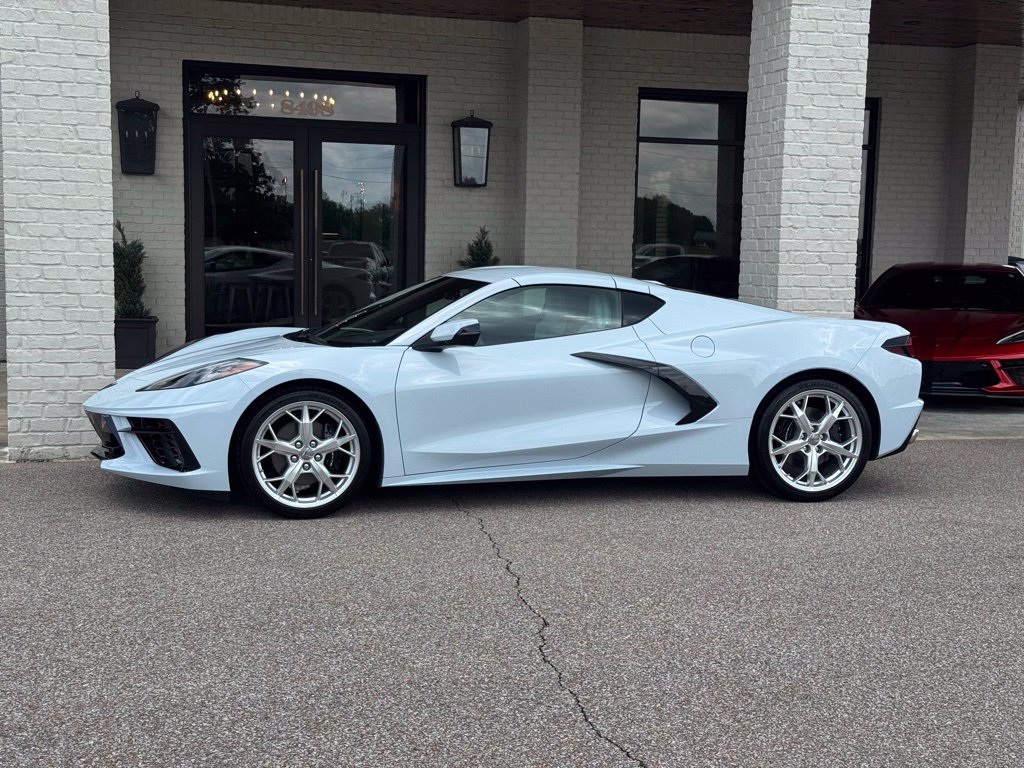 Used 2022 Chevrolet Corvette Stingray Preferred Cpe w/ Battery Protection Package RWD image 5