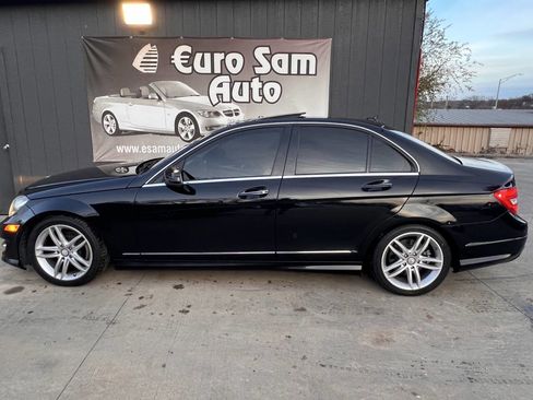 Used 2012 Mercedes-Benz C 300 4MATIC Sedan image 4