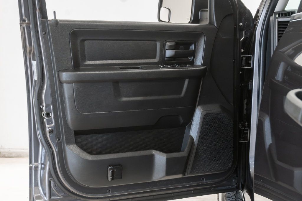 Used 2017 RAM 1500 Express w/ Express Value Package AWD/4WD image 8