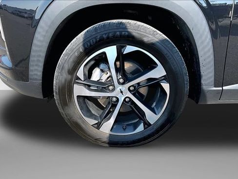 Used 2024 Chevrolet Trax RS FWD image 9