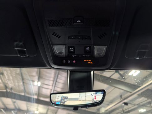 Used 2020 Cadillac XT6 Premium Luxury image 13