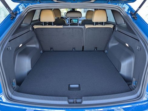 New 2026 Volkswagen Atlas Cross Sport SE image 17