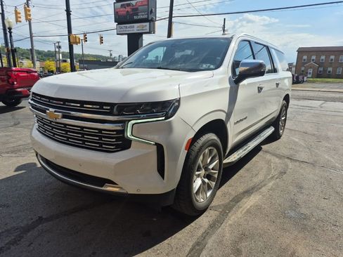 Used 2021 Chevrolet Suburban Premier AWD/4WD image 3