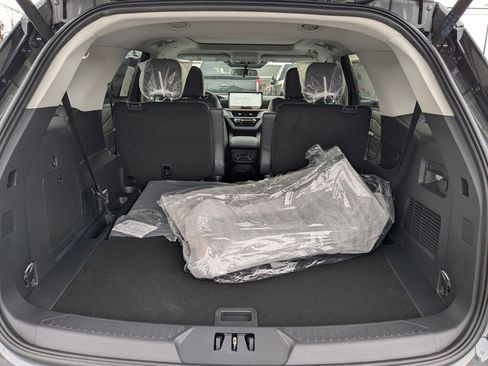 New 2026 Ford Explorer Active image 13