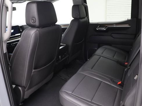 Used 2024 Chevrolet Silverado 1500 RST image 16